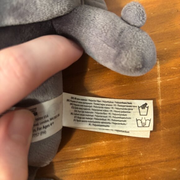 Pokémon Center Original Nintendo Marshadow 8" Plush - Picture 5 of 5